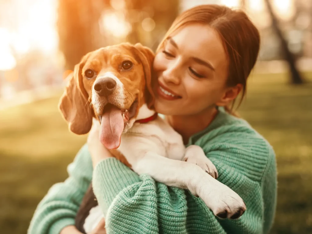 CHIEN HEUREUX ET EN BONNE SANTE